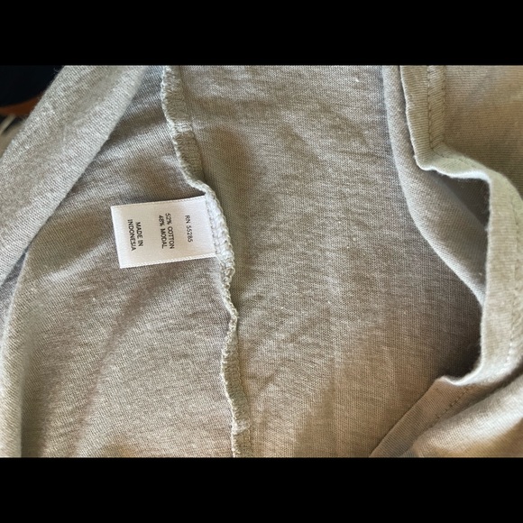 Beautiful gray  cotton blend embellished tank top - Picture 5 of 8